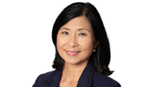 Angela Hwang headshot