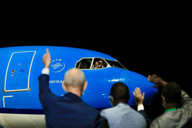New-TImes-Rwanda---Plane-Arrival_790px.jpg