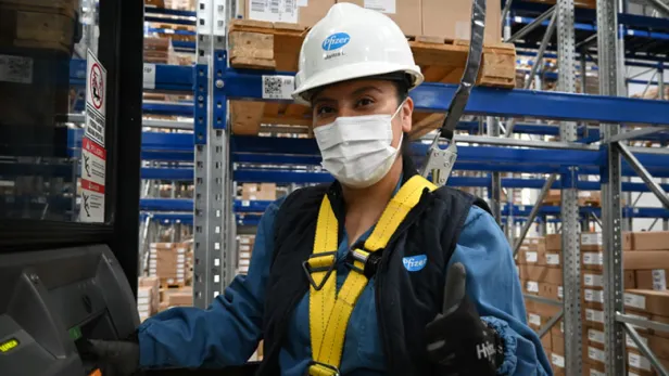 Meet Maritza, a warehouse reviewer at Pfizer