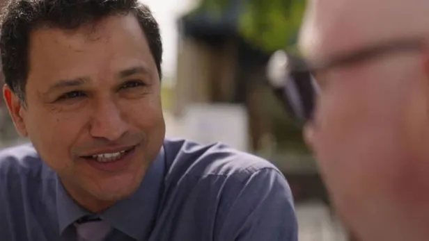 Two men conversing thumbnail, Pearl River