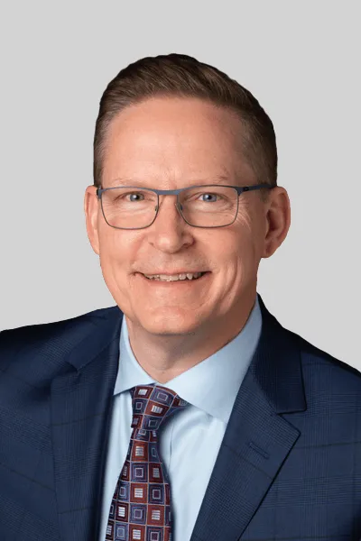 Mike McDermott headshot long